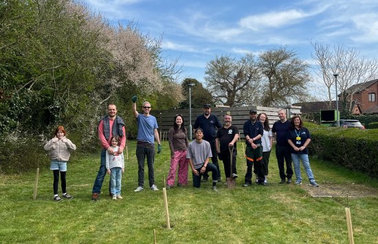 Twinwoods planting group shot