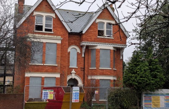 Kelvin Grove in Bedford